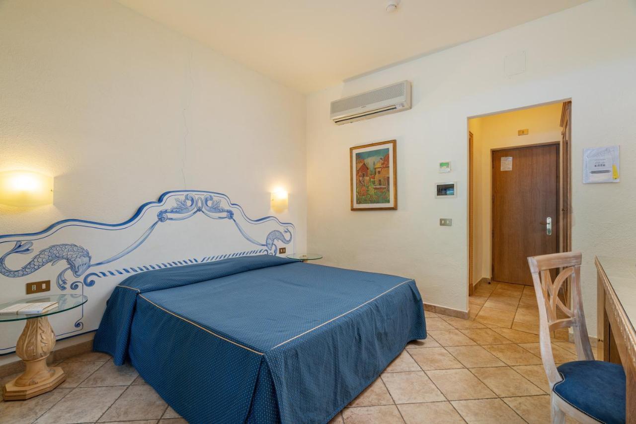 Club Esse Palmasera 4* Cala Gonone